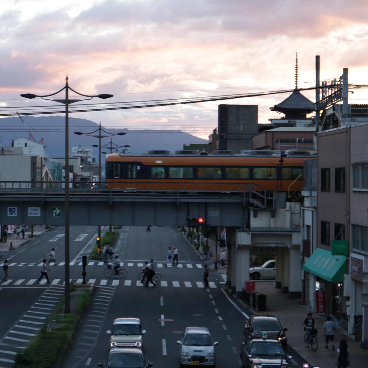 京都駅から東寺まで 意地でも電車乗りたくない ジモトぶらぶらマガジン サンポー