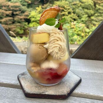 自然豊かな宮ヶ瀬に佇むカフェへ