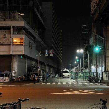 深夜の西成あいりん地区を散歩するのアイキャッチ画像