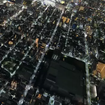 東京スカイツリーから夜景を眺める

