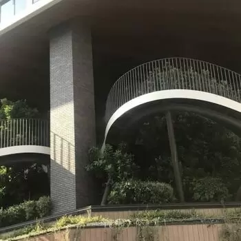 ビヨビヨ階段